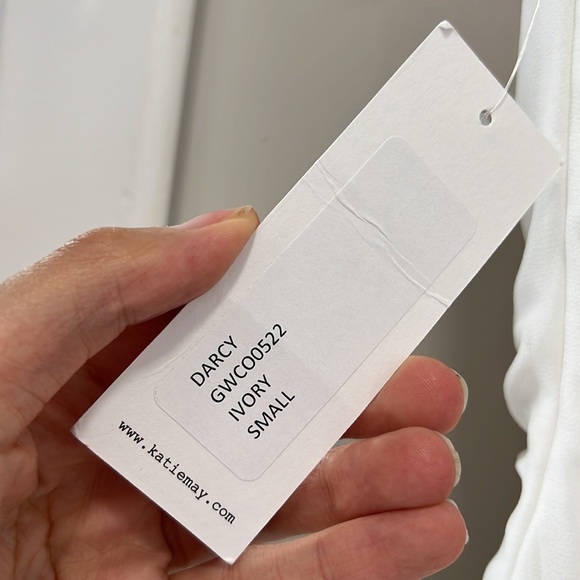 Katie May Darcy Gown in Ivory - Picture 9 of 13